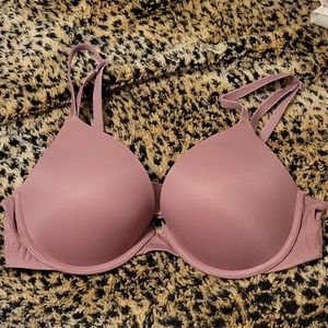 Smooth pink bra